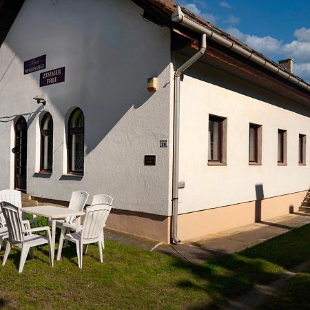 Anna Vendeghaz Hotel Balatonakali Bagian luar foto