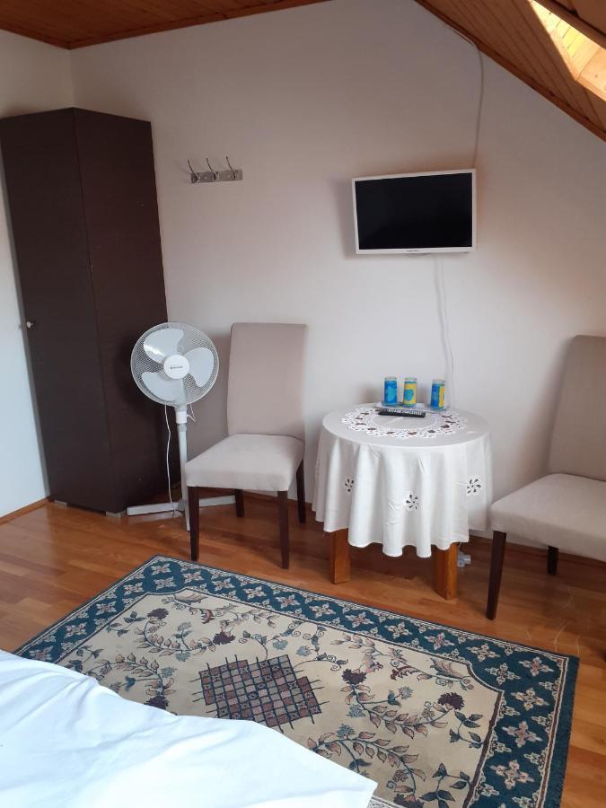 Anna Vendeghaz Hotel Balatonakali Bagian luar foto