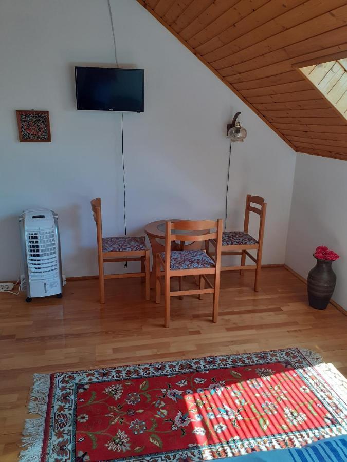 Anna Vendeghaz Hotel Balatonakali Bagian luar foto