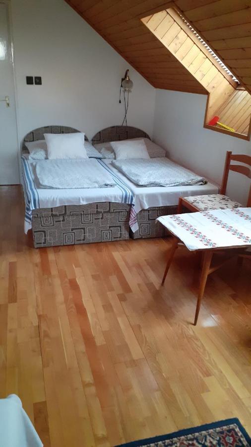 Anna Vendeghaz Hotel Balatonakali Bagian luar foto