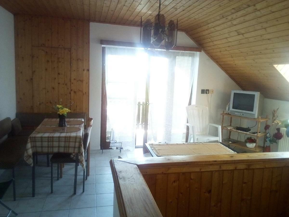 Anna Vendeghaz Hotel Balatonakali Bagian luar foto